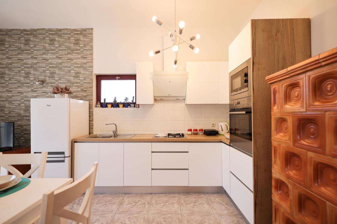 Marta Apartment *