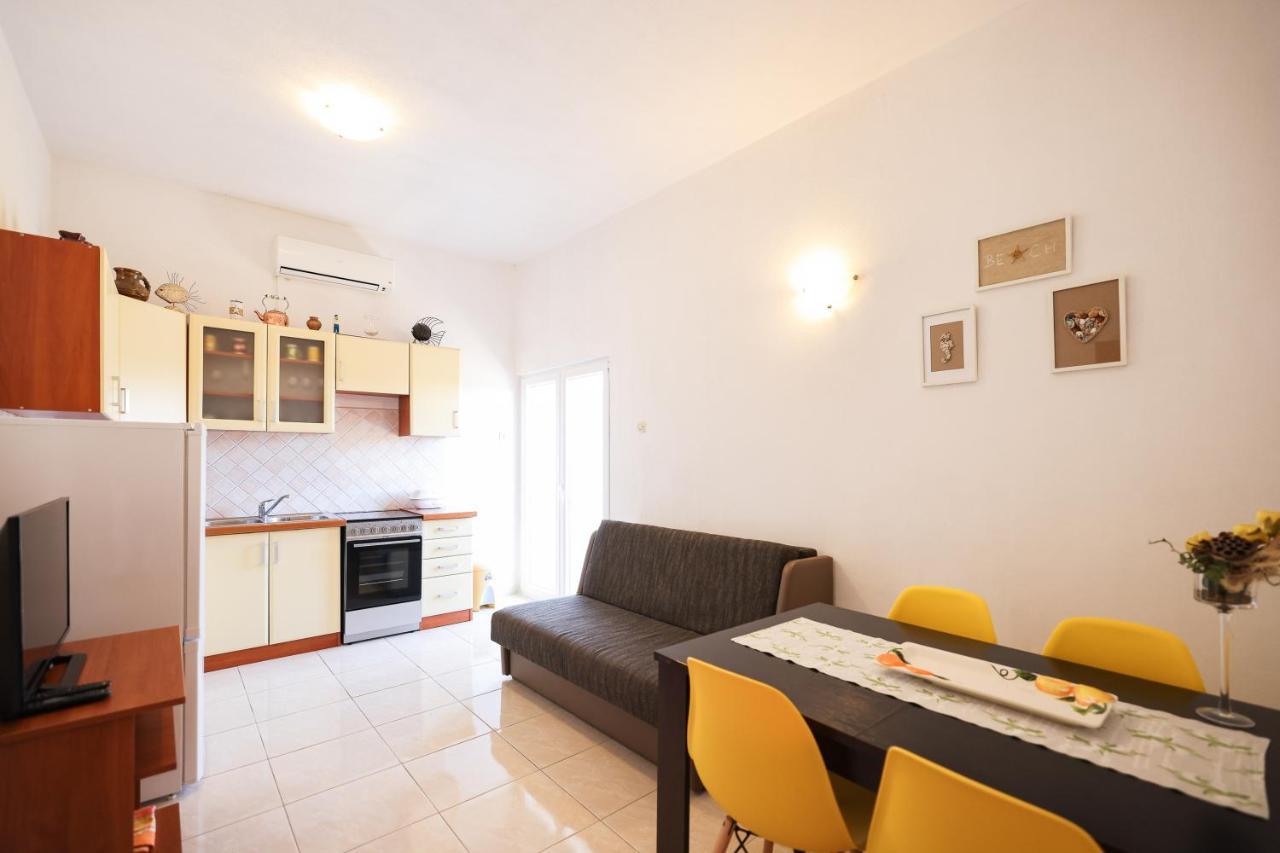 Apartment Marta *